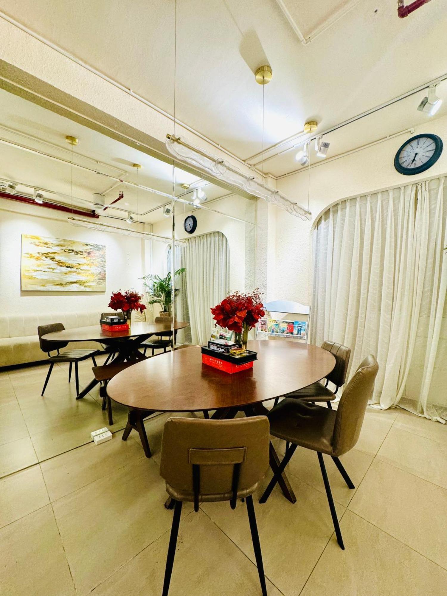 Toi'S Travel Home Central Ho Chi Minh City Exterior photo